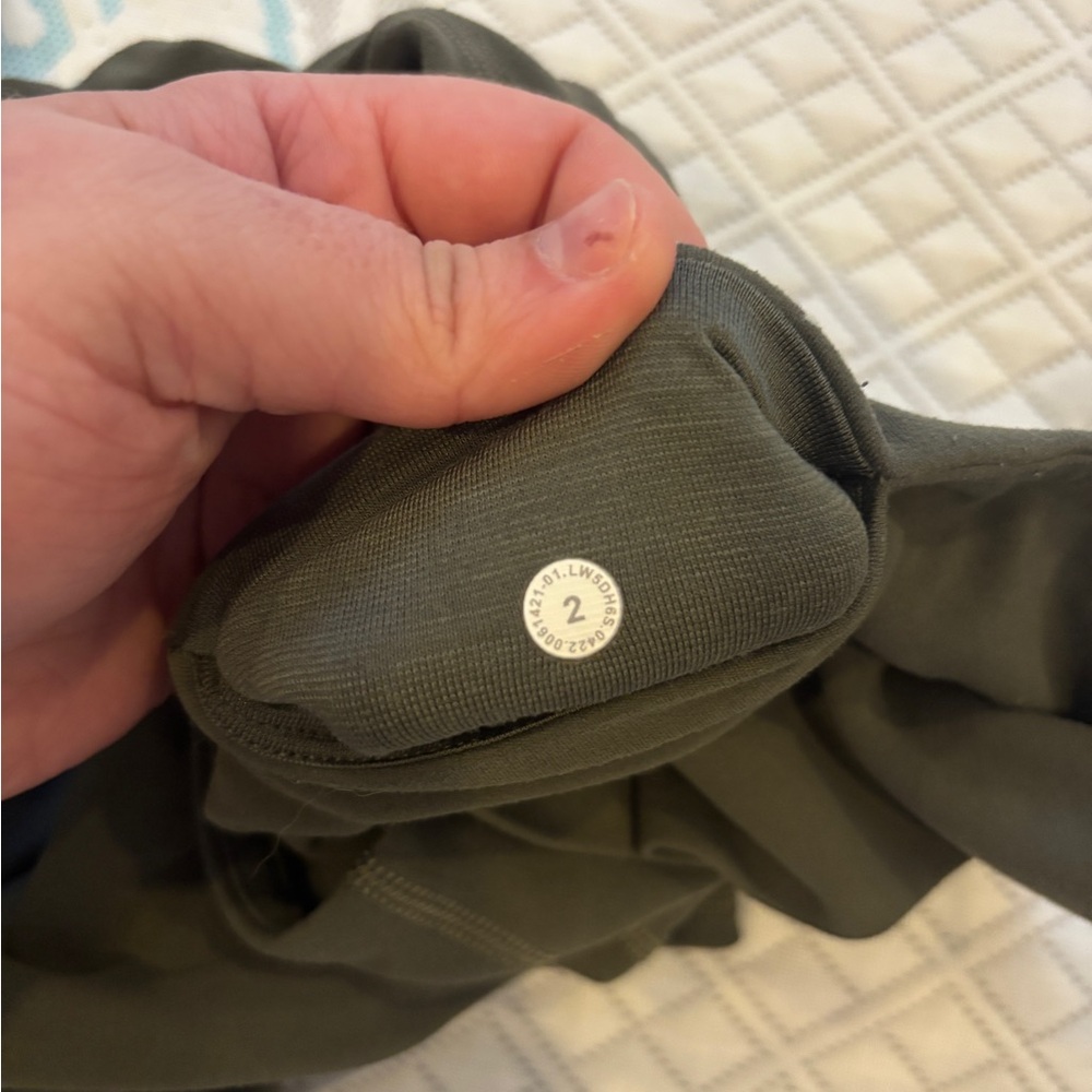 Lululemon Army Green High-Rise Align Jogger - Picture 4 of 8